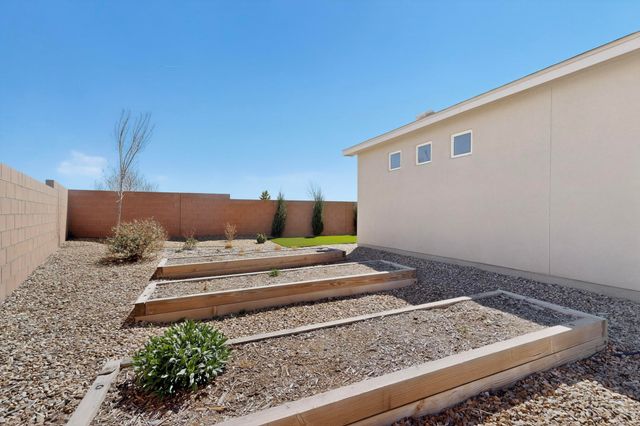 2304 Melon Ridge Loop NE, Rio Rancho, NM 87144