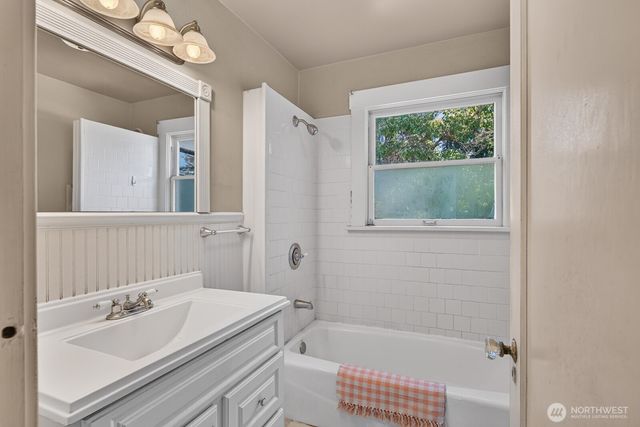 13701 51st Avenue NE, Marysville, WA 98271