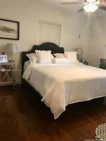 7 NW 116th St, Miami, FL 33168