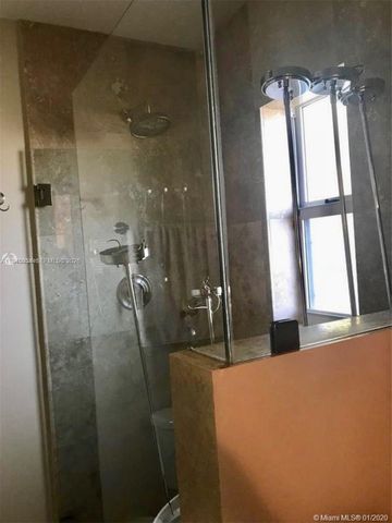 7 NW 116th St, Miami, FL 33168