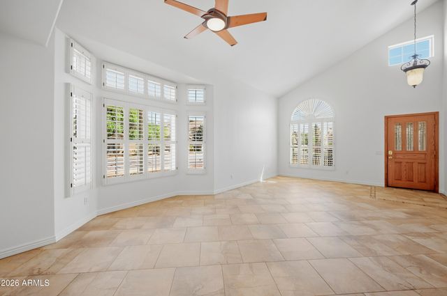 1054 E Golden Court, Chandler, AZ 85225