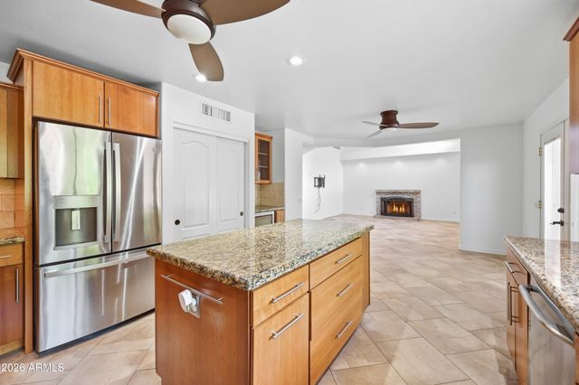 1054 E Golden Court, Chandler, AZ 85225