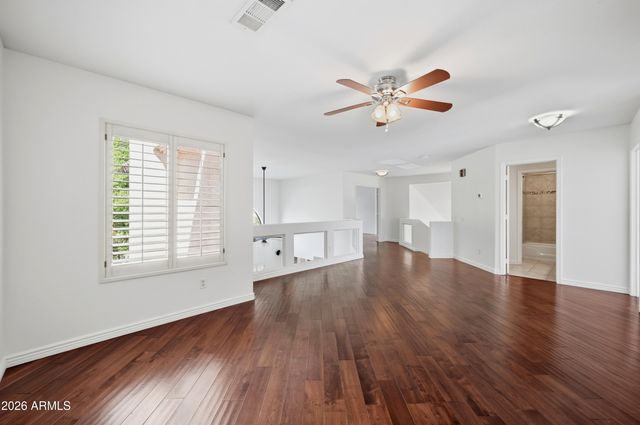 1054 E Golden Court, Chandler, AZ 85225