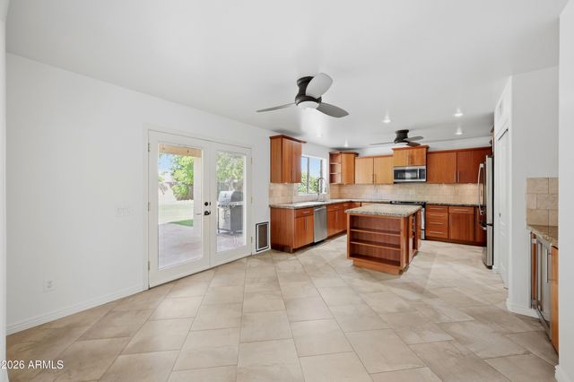 1054 E Golden Court, Chandler, AZ 85225