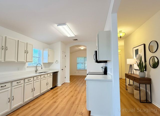 105 Carol Ave, Leander, TX 78641