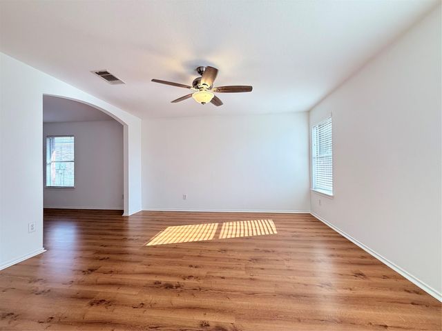 105 Carol Ave, Leander, TX 78641