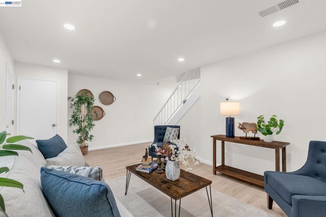 3667 Carrigan Cmn, Livermore, CA 94550