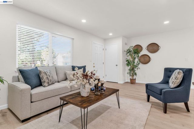 3667 Carrigan Cmn, Livermore, CA 94550