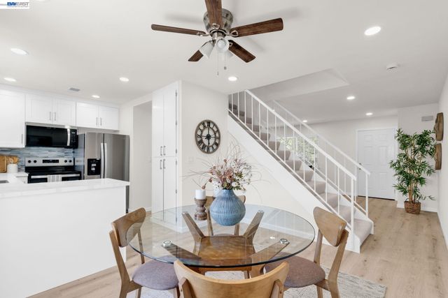 3667 Carrigan Cmn, Livermore, CA 94550