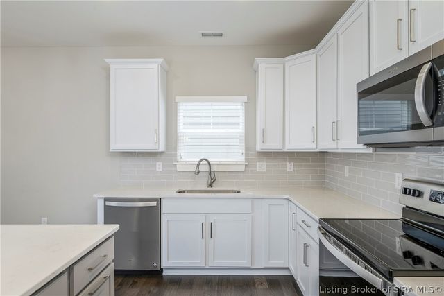 3910 Windsor Creek Drive, New Albany, IN 47150
