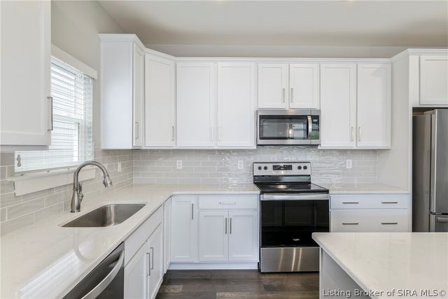 3910 Windsor Creek Drive, New Albany, IN 47150