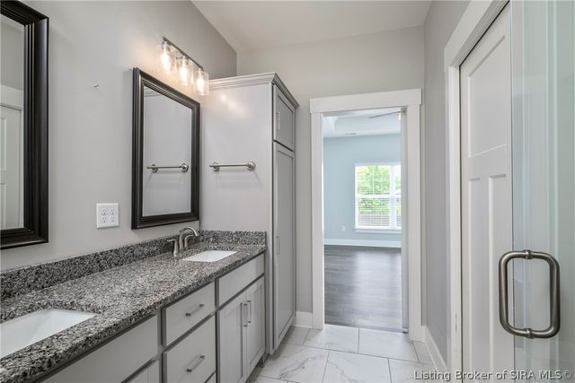 3910 Windsor Creek Drive, New Albany, IN 47150