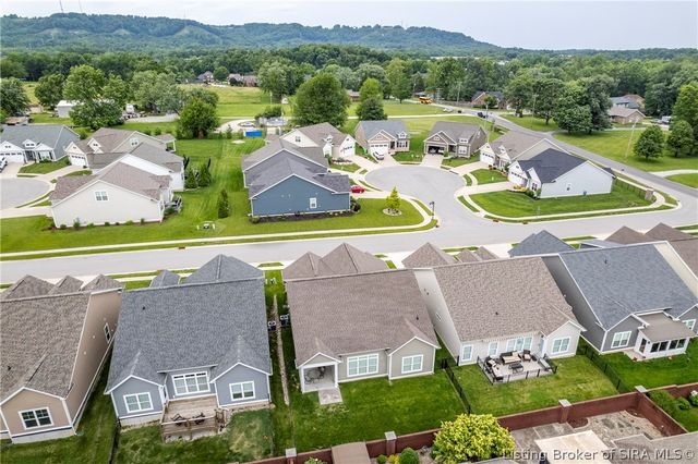 3910 Windsor Creek Drive, New Albany, IN 47150