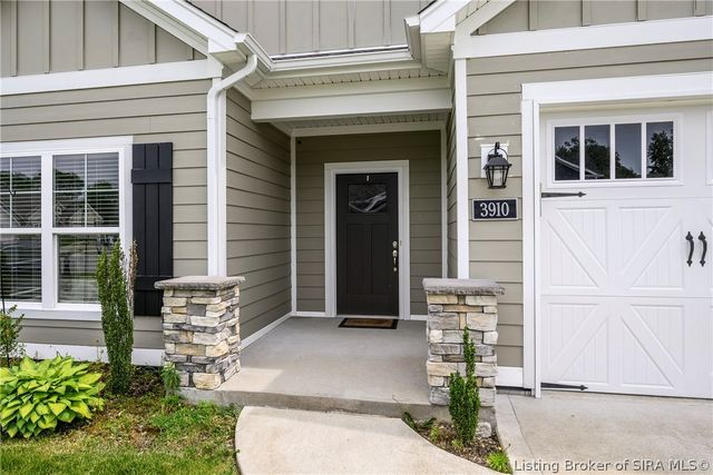 3910 Windsor Creek Drive, New Albany, IN 47150