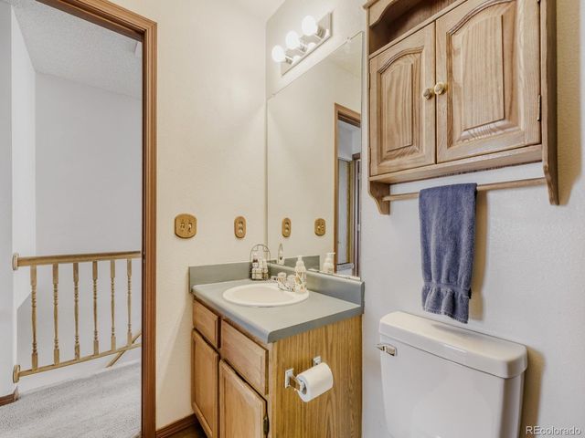 6944 W Mississippi Ave, Lakewood, CO 80226