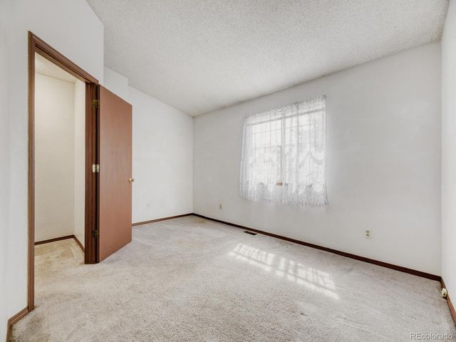 6944 W Mississippi Ave, Lakewood, CO 80226