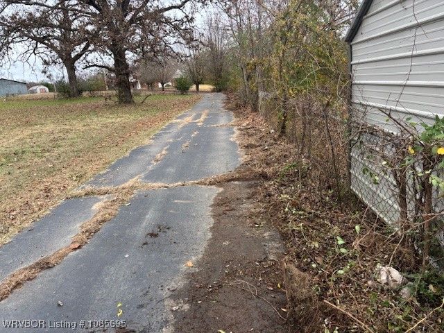 469465 1105 Road, Muldrow, OK 74948