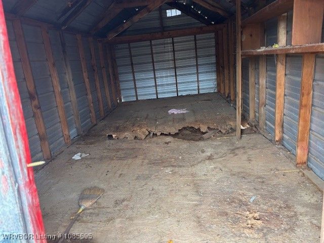 469465 1105 Road, Muldrow, OK 74948