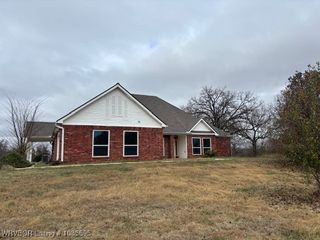 469465 1105 Road, Muldrow, OK 74948