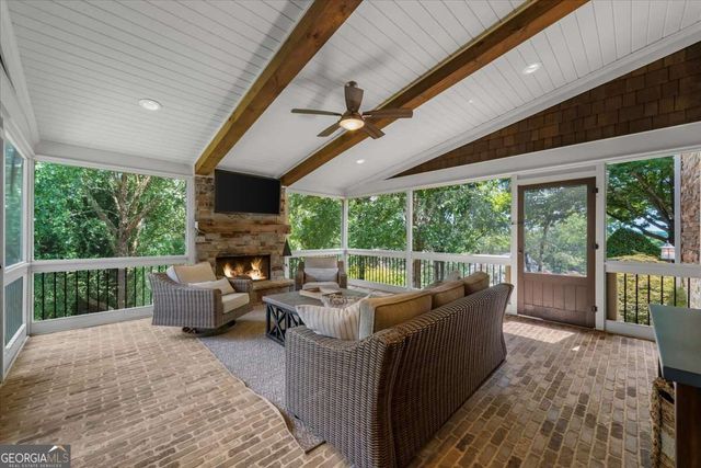 6205 Random Winds Bluff, Gainesville, GA 30506