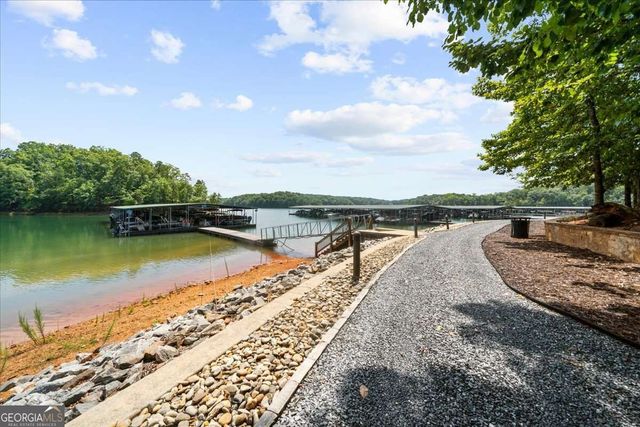 6205 Random Winds Bluff, Gainesville, GA 30506