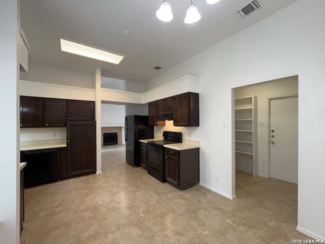 6202 Valley, San Antonio, TX 78250