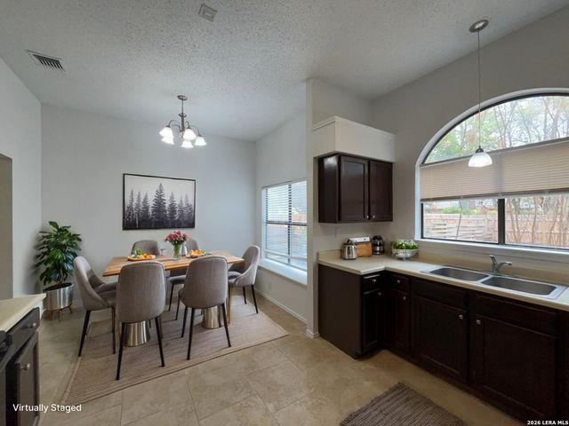 6202 Valley, San Antonio, TX 78250