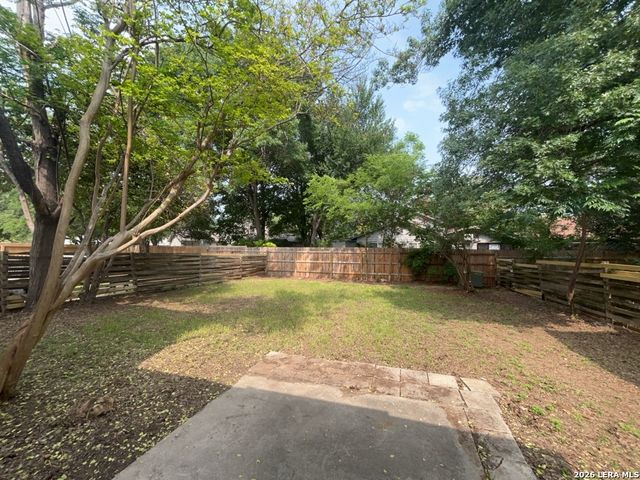 6202 Valley, San Antonio, TX 78250
