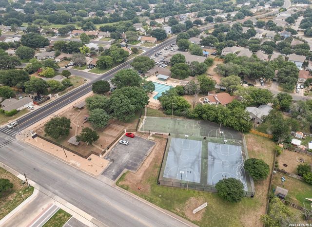 6202 Valley, San Antonio, TX 78250