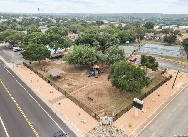 6202 Valley, San Antonio, TX 78250