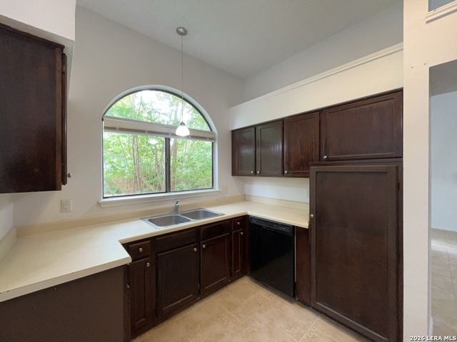 6202 Valley, San Antonio, TX 78250