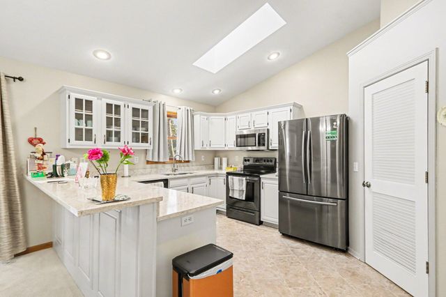 1375 Estero Drive, Portage, MI 49002