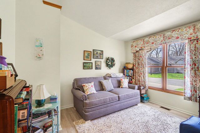 1375 Estero Drive, Portage, MI 49002