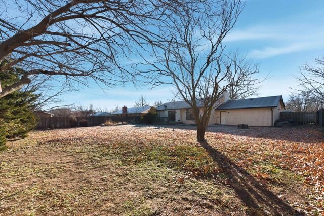 14 Huntington Rd, Augusta, KS 67010