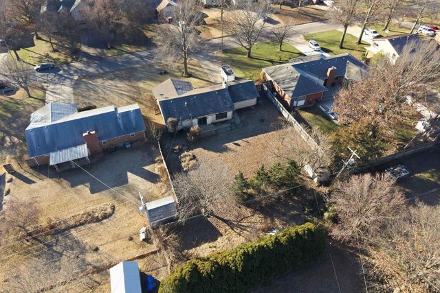 14 Huntington Rd, Augusta, KS 67010