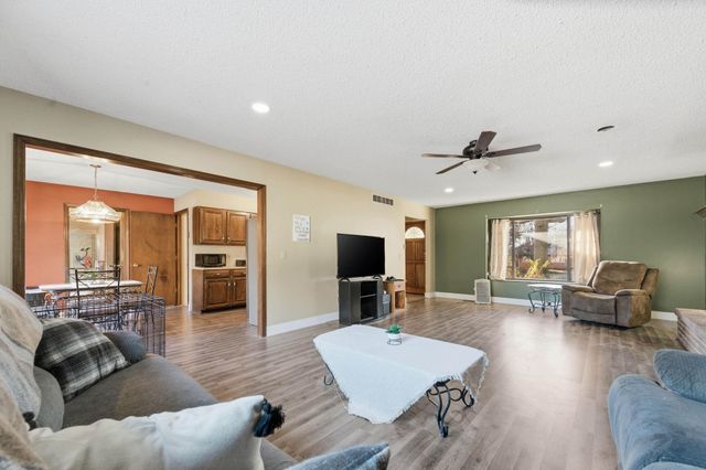 14 Huntington Rd, Augusta, KS 67010