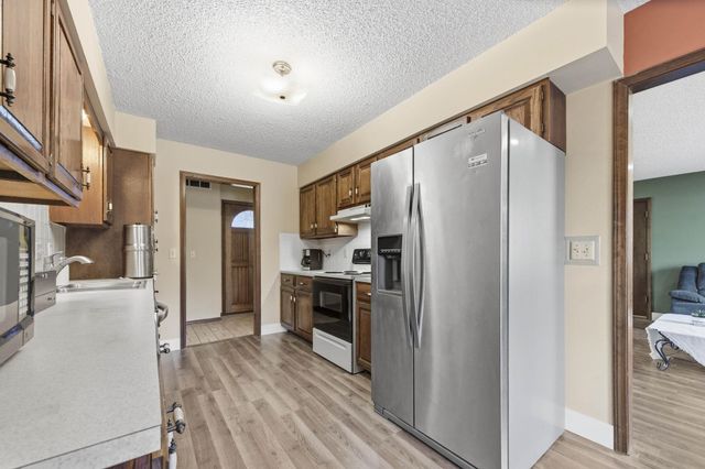 14 Huntington Rd, Augusta, KS 67010