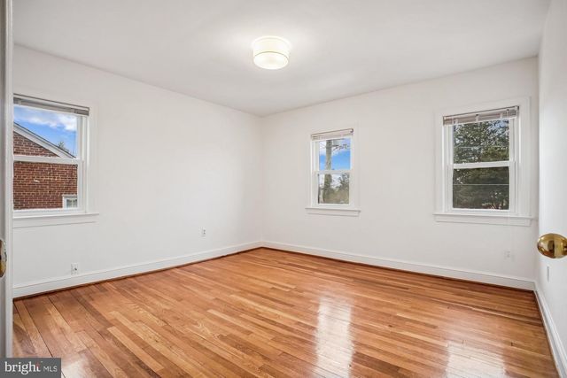 3863 2ND ST N, Arlington, VA 22203