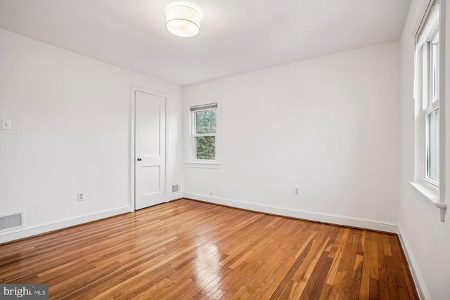 3863 2ND ST N, Arlington, VA 22203