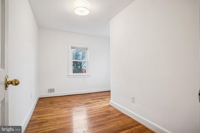 3863 2ND ST N, Arlington, VA 22203