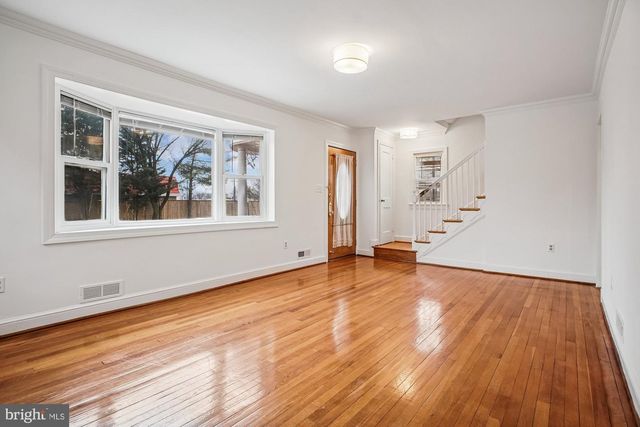 3863 2ND ST N, Arlington, VA 22203