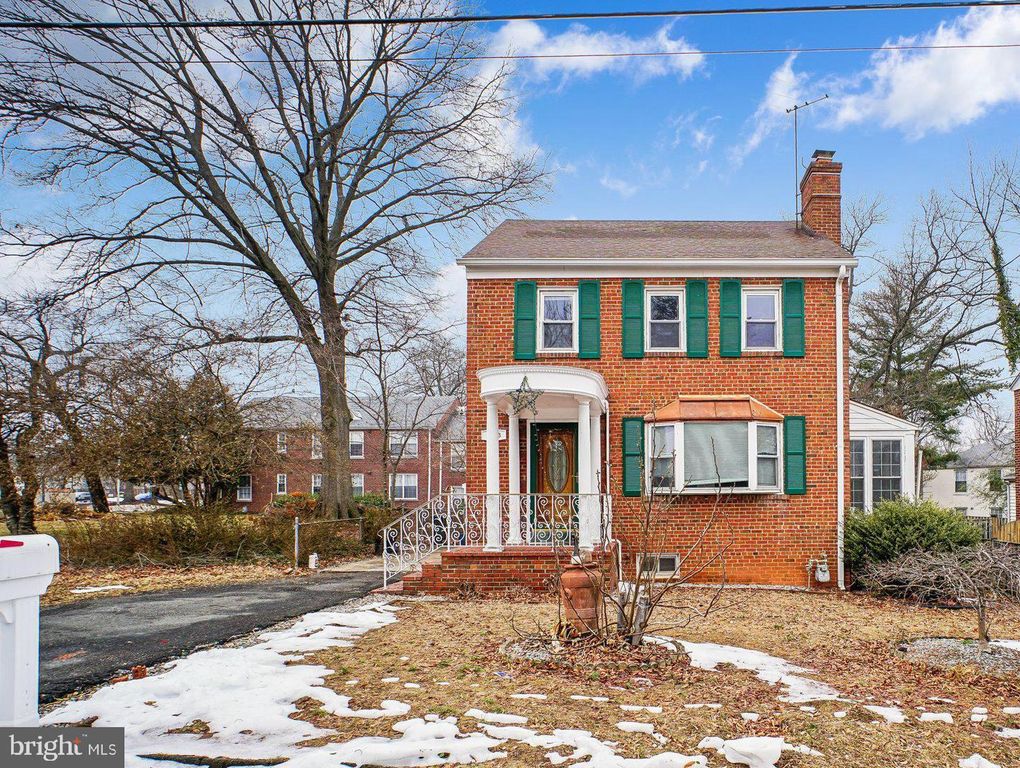 3863 2ND ST N, Arlington, VA 22203