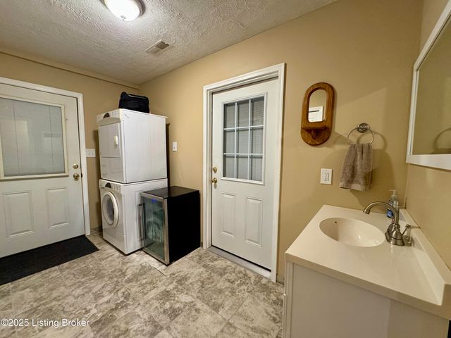 275 Hidden Valley Ln, Ext. A, Hudson, KY 40145