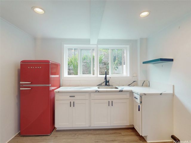 3602 Alani Drive, Honolulu, HI 96822