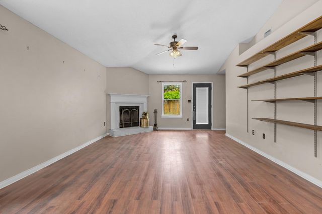 1607 Sutton Place, Fort Walton Beach, FL 32547