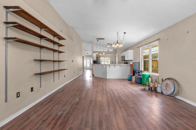 1607 Sutton Place, Fort Walton Beach, FL 32547