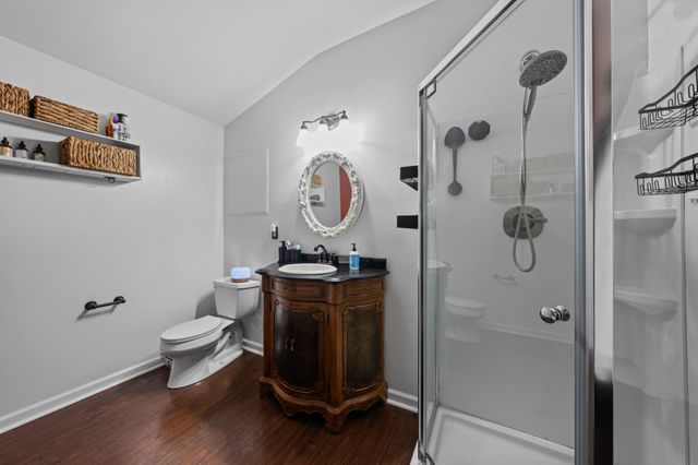 66 Shawnokee Trl, Charlotte, TN 37036