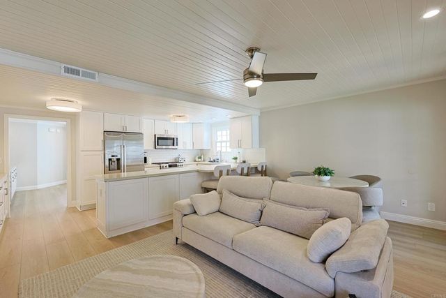 868 A Avenue, Coronado, CA 92118