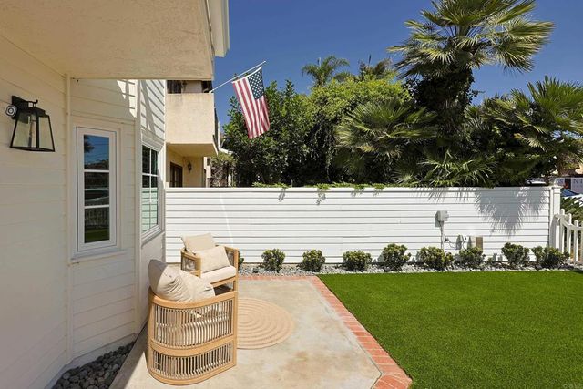 868 A Avenue, Coronado, CA 92118