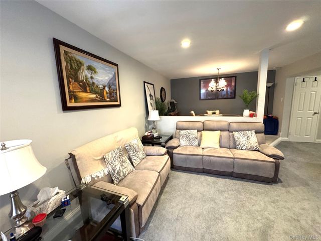 370 Westchester Avenue 4A, Port Chester, NY 10573